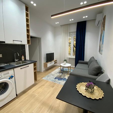 Luxury Apartament In Blloku In Front Of Taiwan Διαμέρισμα Τίρανα Εξωτερικό φωτογραφία