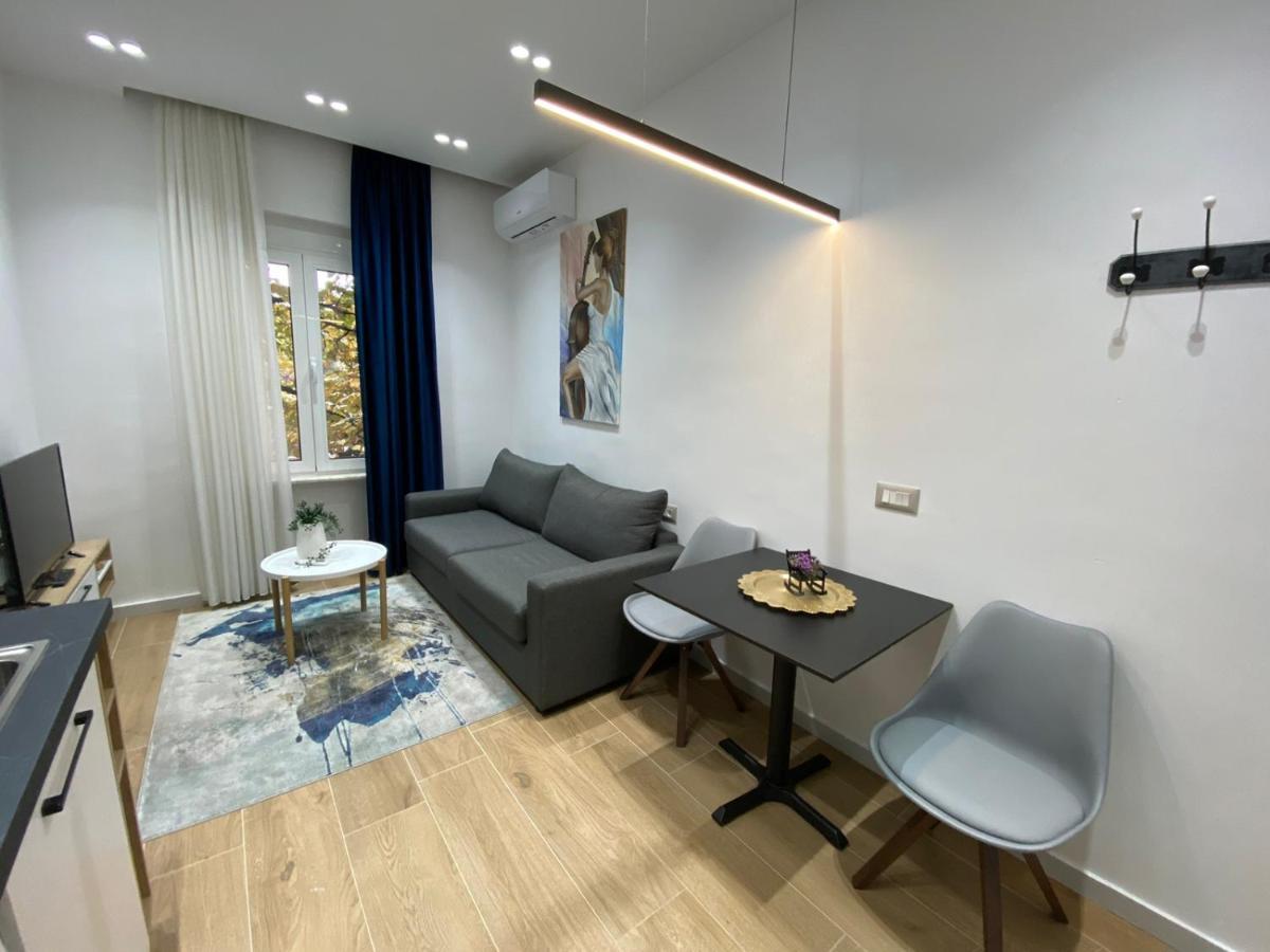 Luxury Apartament In Blloku In Front Of Taiwan Διαμέρισμα Τίρανα Εξωτερικό φωτογραφία